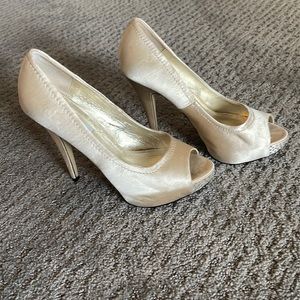 Steve Madden Nude Satin Heels